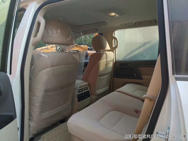 2019款豐田酷路澤4600中東版 遙啟/天窗/8氣囊現(xiàn)車89萬