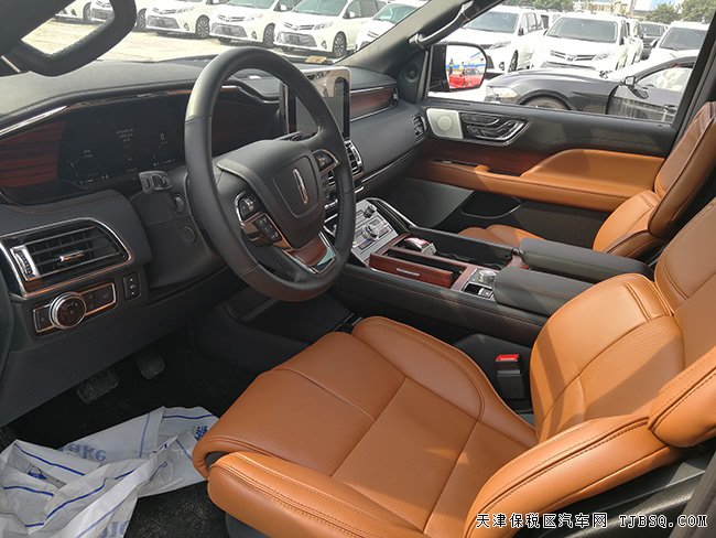 19款林肯領(lǐng)航員加規(guī)版 300A/科技包/座椅包現(xiàn)車(chē)103.5萬(wàn)
