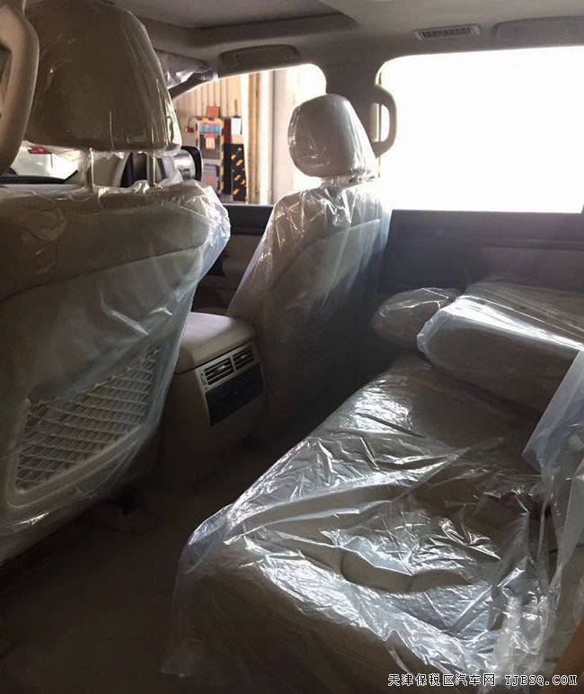 2019款豐田酷路澤4500中東版 8氣囊/18輪/天窗現(xiàn)車(chē)97萬(wàn)