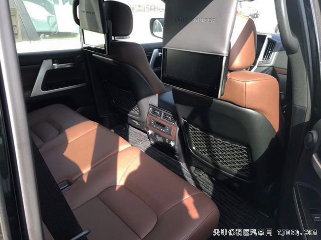 2019款豐田酷路澤5700中東版 全尺寸SUV優(yōu)惠酬賓