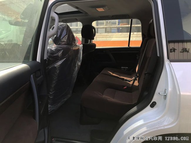 19款豐田酷路澤4000中東版 18輪/天窗/雙差現(xiàn)車67.5萬(wàn)