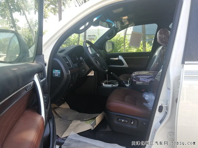 2019款豐田酷路澤5700中東版 陸巡5700現(xiàn)車優(yōu)享