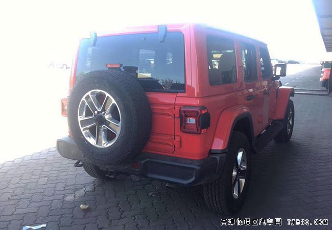 2019款JEEP牧馬人撒哈拉 寒冷包/燈包/安全包現(xiàn)車45萬