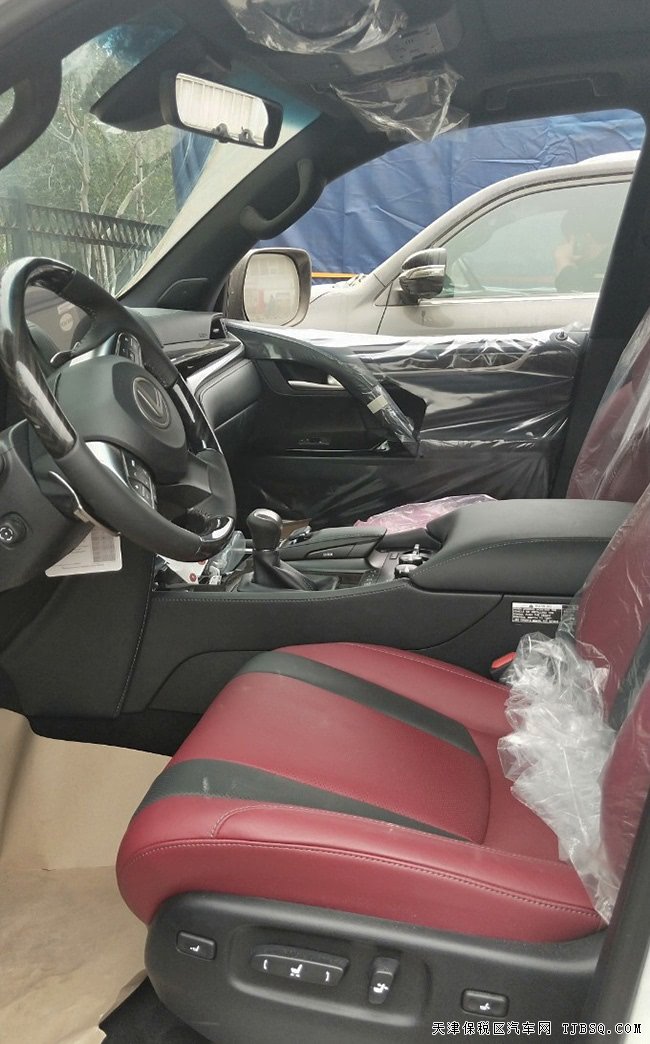 2019款雷克薩斯LX570限量版 中東版現(xiàn)車優(yōu)惠盡享