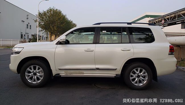 2019款豐田酷路澤4000中東版 18輪/天窗/雙差現(xiàn)車67萬