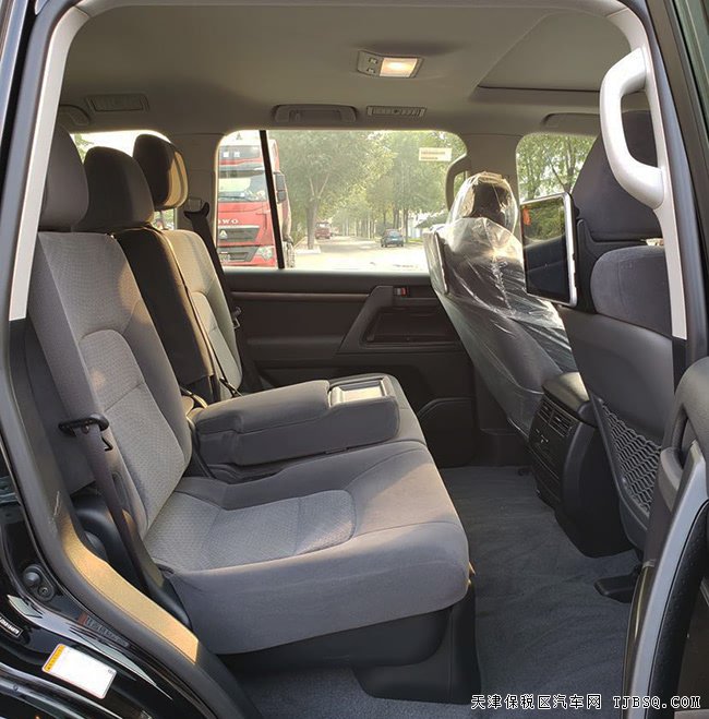 2019款豐田酷路澤4000中東版 18輪/天窗/雙差現(xiàn)車67萬