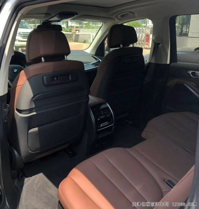 2019款寶馬X7美規(guī)版豪華7座SUV 港口現(xiàn)車優(yōu)惠酬賓