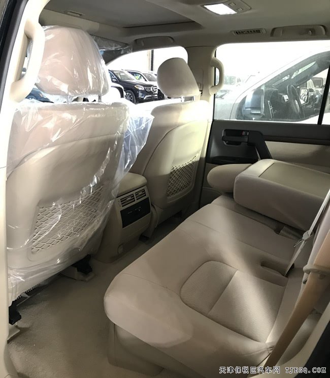 2019款豐田酷路澤4500中東版 18輪/天窗/遙啟現(xiàn)車97.5萬