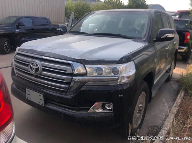 2019款豐田酷路澤5700中東版 港口現(xiàn)車新年優(yōu)選