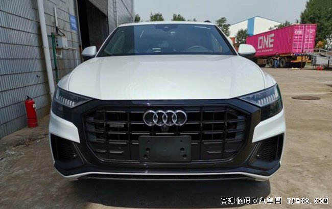 2019款奧迪Q8加規(guī)版 22輪/S-line包/環(huán)影現(xiàn)車78.5萬優(yōu)享