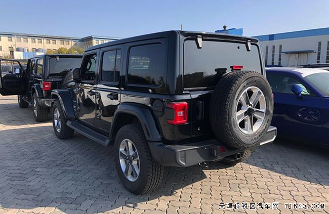 19款JEEP牧馬人撒哈拉 寒冷包/安全包/導(dǎo)航包現(xiàn)車44.5萬(wàn)