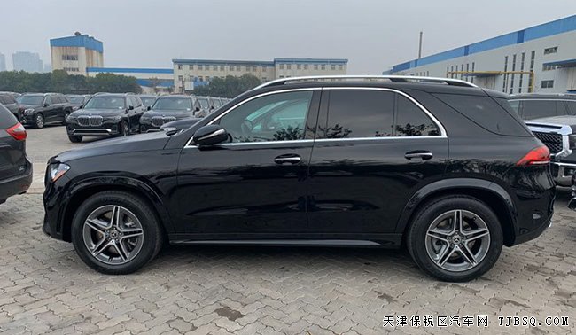 2020款奔馳GLE450加規(guī)版 豪華包/運動包/氛圍燈現(xiàn)車81萬