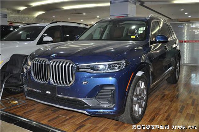 2019款寶馬X7美規(guī)版七座SUV 天津港現(xiàn)車(chē)震撼呈現(xiàn)