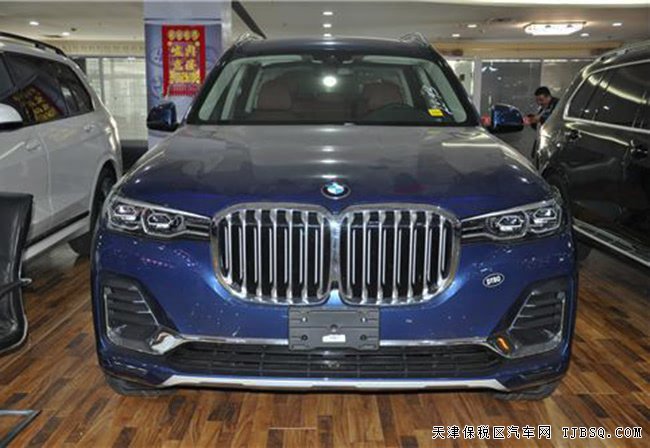 2019款寶馬X7美規(guī)版七座SUV 天津港現(xiàn)車(chē)震撼呈現(xiàn)
