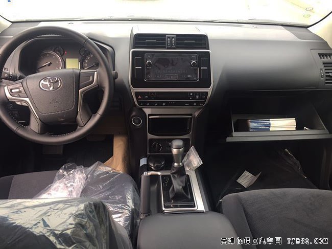 2019款豐田普拉多3000中東版 17輪/7座/天窗現(xiàn)車57.6萬