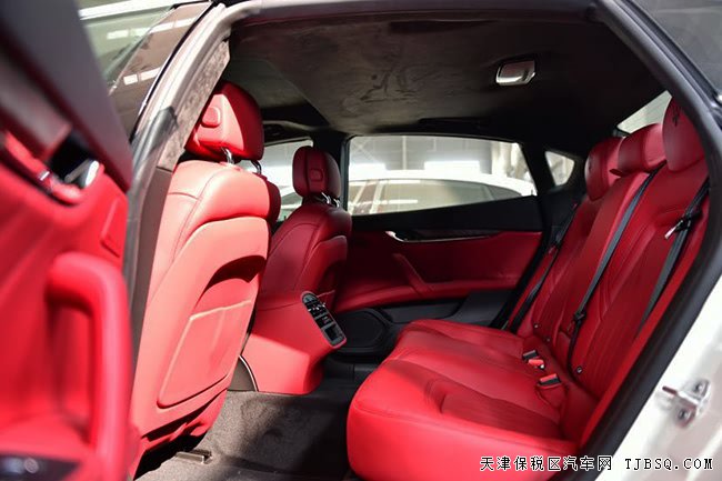 2019款瑪莎拉蒂總裁加規(guī)版 3.0T轎跑現(xiàn)車優(yōu)惠購