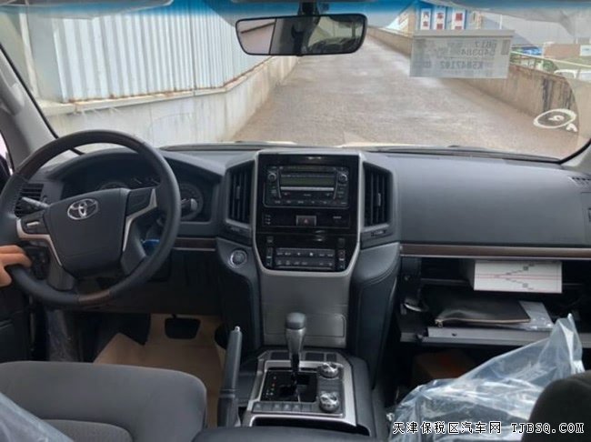 2019款豐田酷路澤4500中東版 7座/8氣囊/KDSS現(xiàn)車110萬(wàn)
