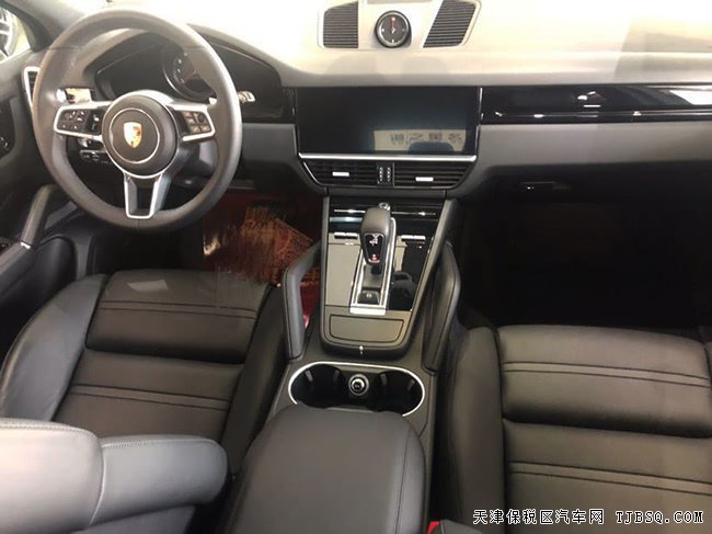 19款保時(shí)捷卡宴加規(guī)版 抬顯/19輪/大豪華包現(xiàn)車89.5萬