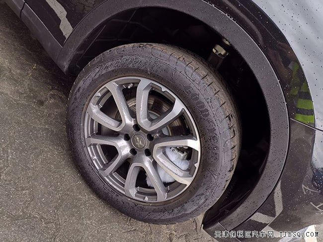 2019款瑪莎拉蒂levante中東版 腳感電尾門/全景現(xiàn)車74萬