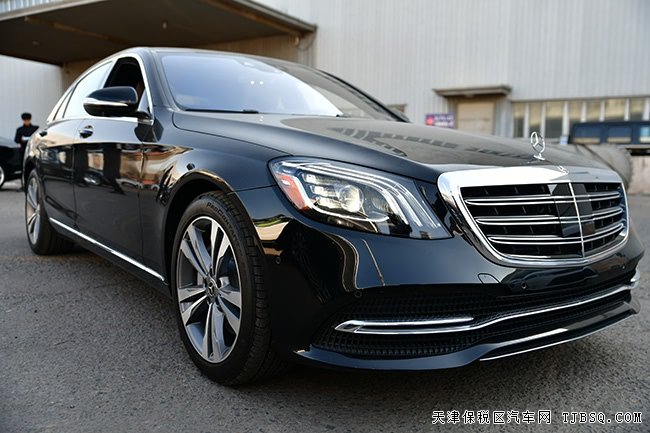 2019款奔馳S560加規(guī)版 行政座椅包/4座/夜視現(xiàn)車157萬