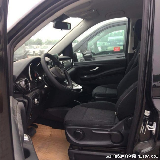 2019款奔馳V250中東版 17輪/舒適懸掛/電動門現車41.8萬