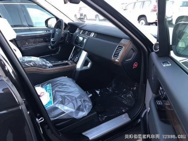 2019款路虎攬勝3.0T行政版 20輪/全景天窗現(xiàn)車101.5萬