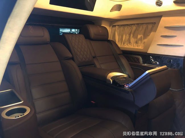 19款林肯領(lǐng)航員3.5T加規(guī)版 22輪/40寸電視現(xiàn)車198萬優(yōu)選