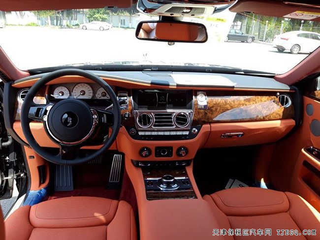 18款勞斯萊斯古思特6.6T加長(zhǎng)版 19輪/全景天窗現(xiàn)車518萬
