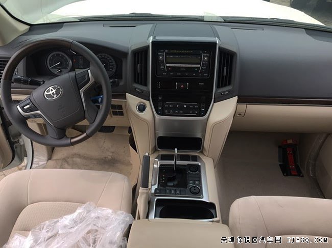 2019款豐田酷路澤4600中東版 18輪/天窗/遙啟現(xiàn)車90萬