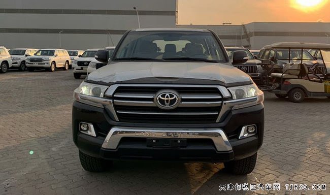 20款豐田酷路澤5700中東版 18輪/8氣囊/前小杠現(xiàn)車104萬