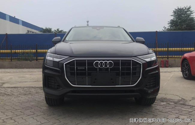 平行進口車19款奧迪Q8加規(guī)版 20輪/環(huán)影/駕輔包現(xiàn)車75萬