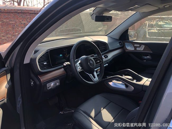 2020款奔馳GLS450美規(guī)版 6座/全景天窗/20輪現(xiàn)車95.8萬