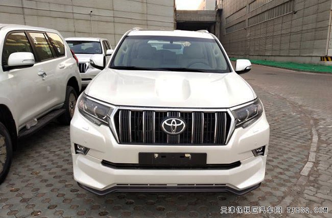 2019款豐田普拉多4000中東版 9氣囊/18輪/包圍現(xiàn)車(chē)64萬(wàn)