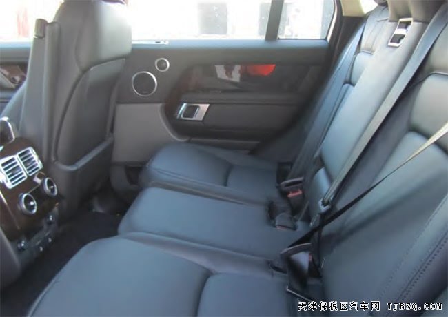 2020款路虎攬勝3.0T行政版 19輪/電吸門/全景現(xiàn)車103萬