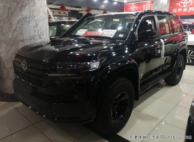 2019款豐田酷路澤4500中東版 17輪/8氣囊/真皮現(xiàn)車141萬(wàn)