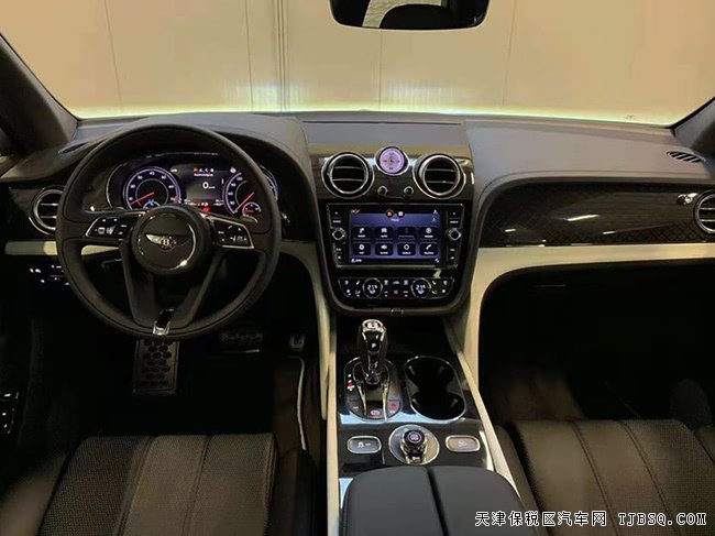 2020款賓利添越4.0T汽油版 22輪/唯美特別版現(xiàn)車268萬