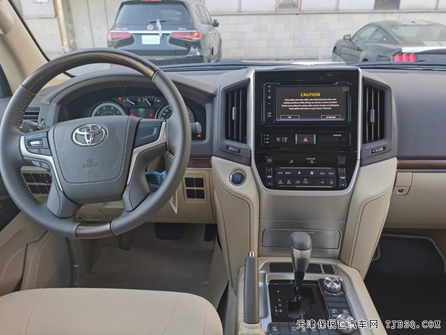 2020款豐田酷路澤4000中東版 七座/18輪/天窗現(xiàn)車64.8萬