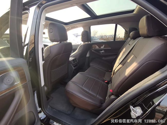 20款奔馳GLE450墨規(guī)版 20輪/7座/環(huán)影/全景現(xiàn)車77.5萬