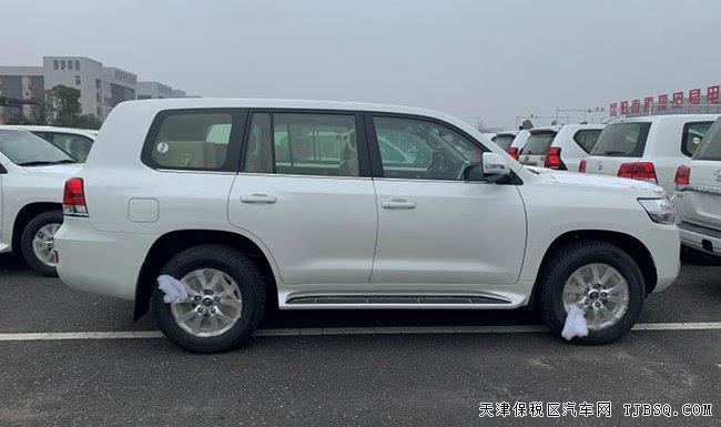 20款豐田酷路澤5700中東版 天窗/18輪/遙啟現(xiàn)車100.5萬