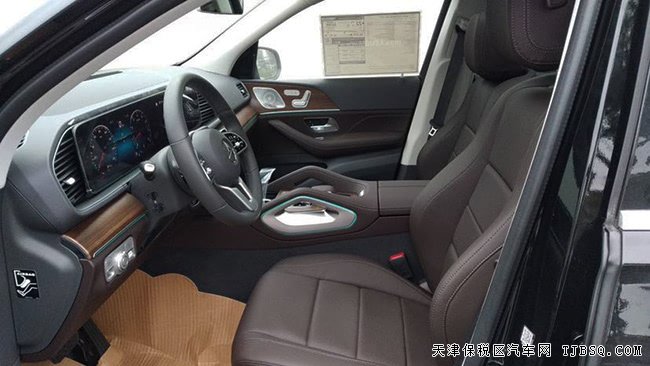2020款奔馳GLE350美規(guī)版 19輪/全景天窗/環(huán)影現(xiàn)車(chē)68萬(wàn)