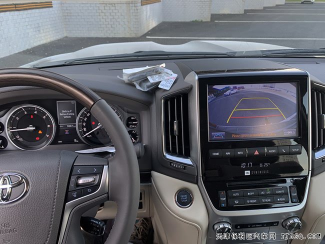 2019款豐田酷路澤5700中東版 JBL/18輪/KDSS現(xiàn)車97.5萬