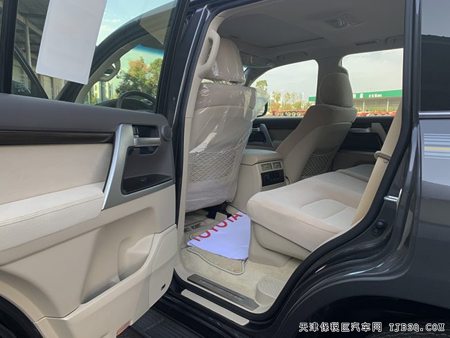 2019款豐田酷路澤5700中東版 JBL/18輪/KDSS現(xiàn)車97.5萬