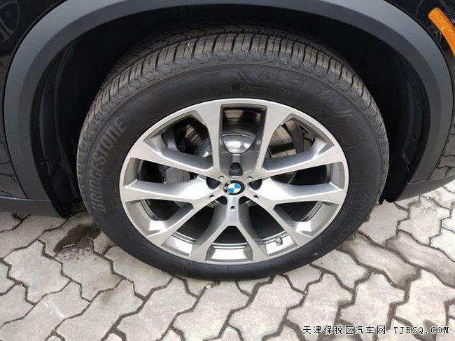 2019款寶馬X5加規(guī)版 20輪/全景天窗/大豪華包現(xiàn)車75萬