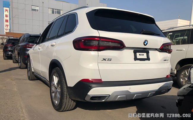 平行進(jìn)口車(chē)19款寶馬X5加規(guī)版 3.0T現(xiàn)車(chē)樂(lè)享折扣