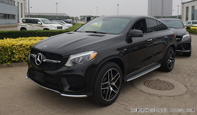 2019款奔馳GLE43AMG加規(guī)版 燈包/運(yùn)動包/豪華包現(xiàn)車72萬