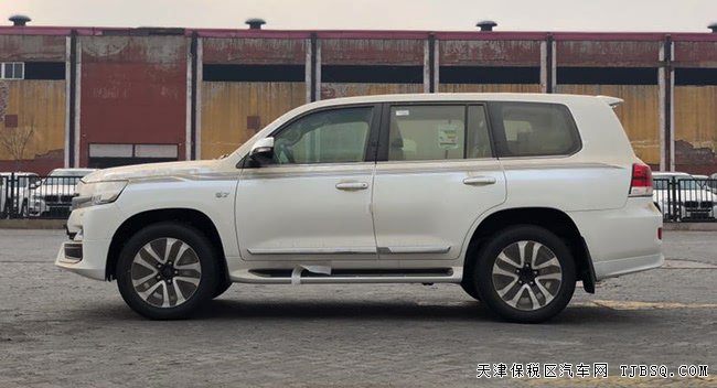 19款豐田酷路澤5700中東版 20輪/GTS包圍/KDSS現(xiàn)車107萬