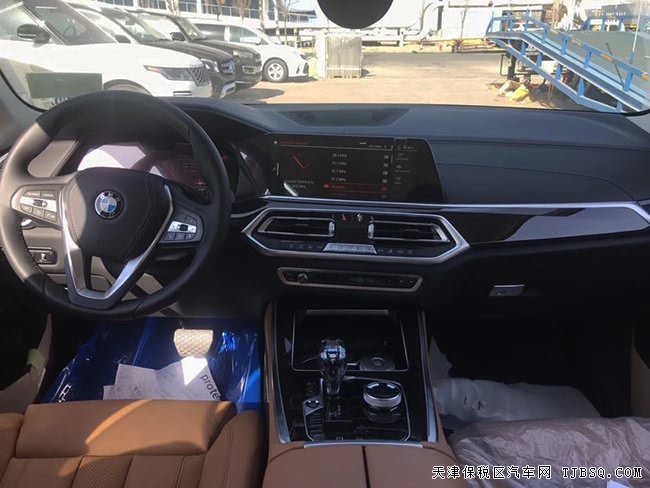 平行進(jìn)口車19款寶馬X5中東版 18輪/全景/電尾門現(xiàn)車67萬