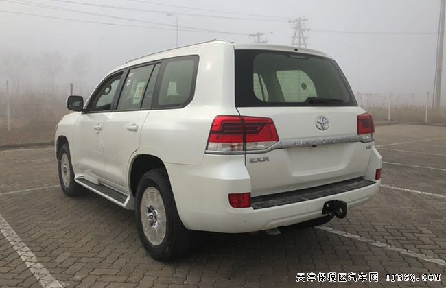 2020款豐田酷路澤4000中東版 18輪/遙啟/天窗現(xiàn)車64萬