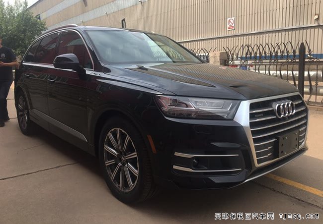 2019款奧迪Q7加規(guī)版 駕駛包/駕輔包/環(huán)影現(xiàn)車69.5萬優(yōu)享