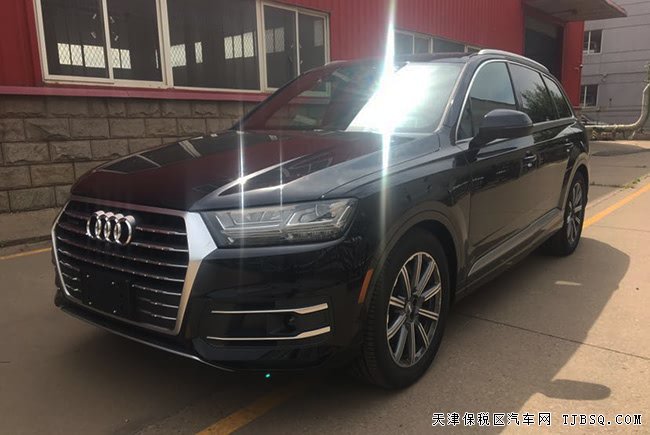 2019款奧迪Q7加規(guī)版 駕駛包/駕輔包/環(huán)影現(xiàn)車69.5萬優(yōu)享
